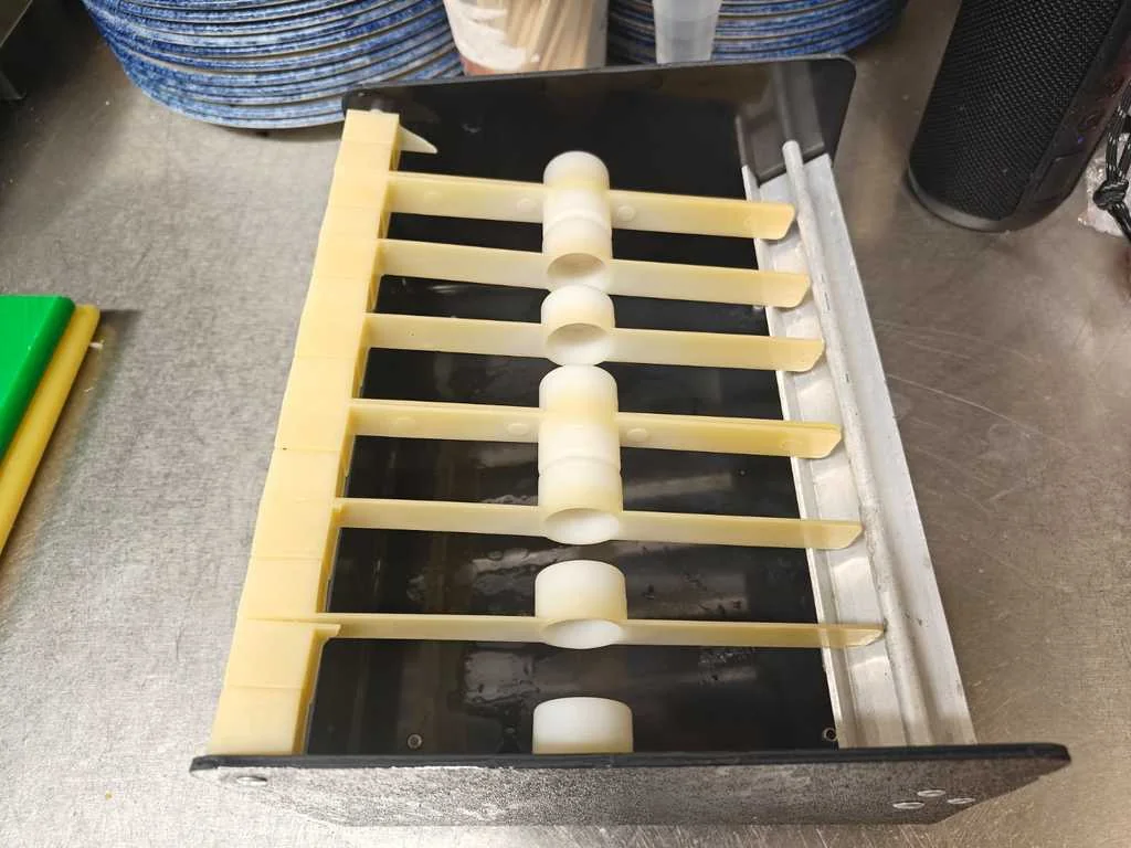 Держатель для рулонов меток "День недели"