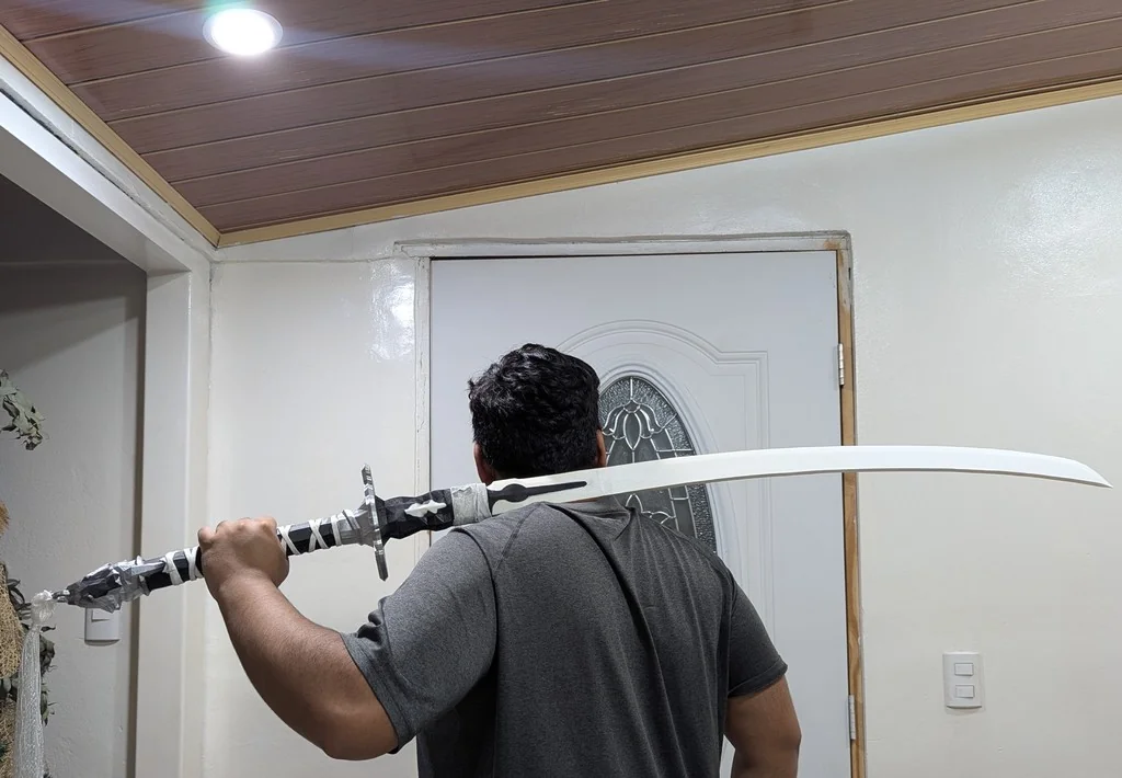 Меч Virtuous Contract из Nier Automata 2B