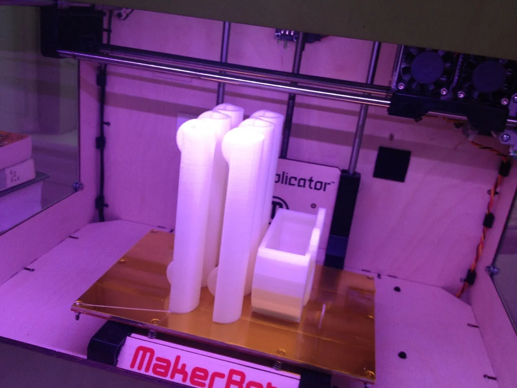 Магнитные треки для шариков на холодильник