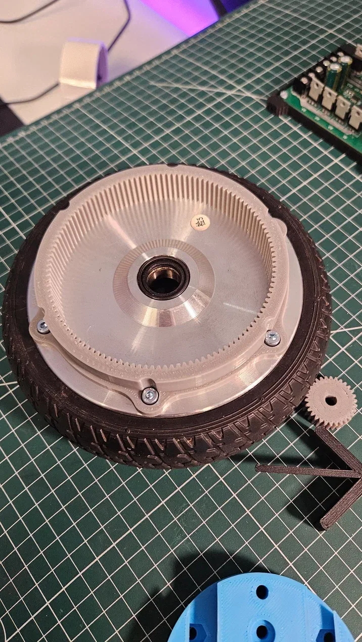 Крепление оптического энкодера для руля