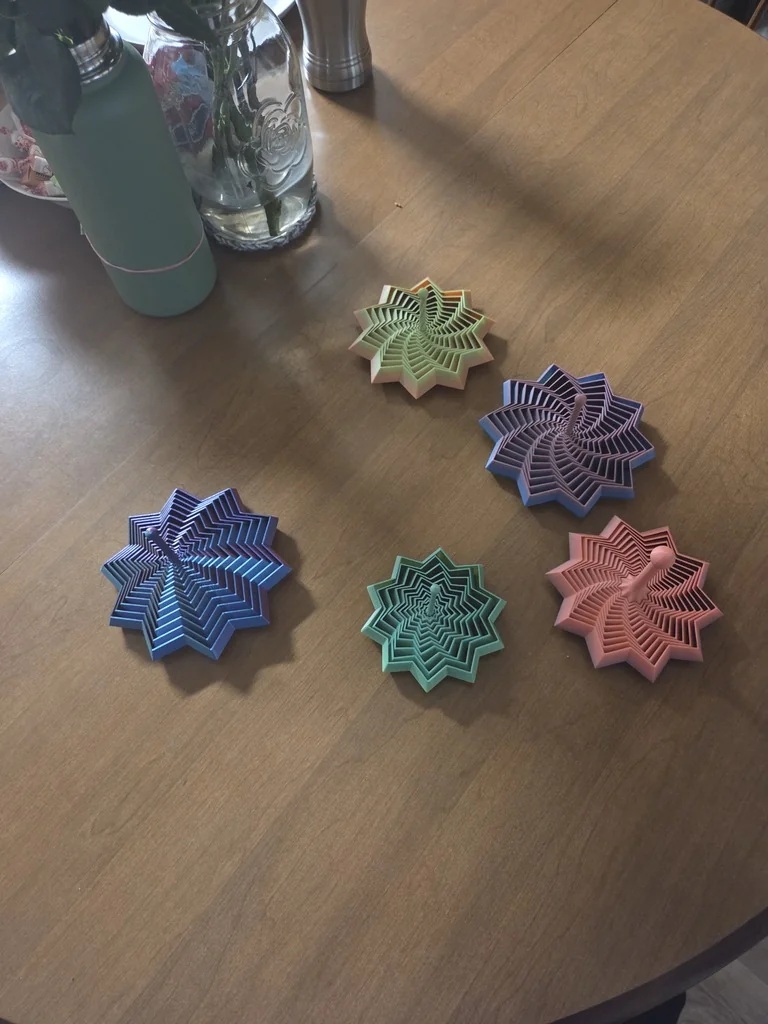 Модель Star Fidget - антистресс игрушка