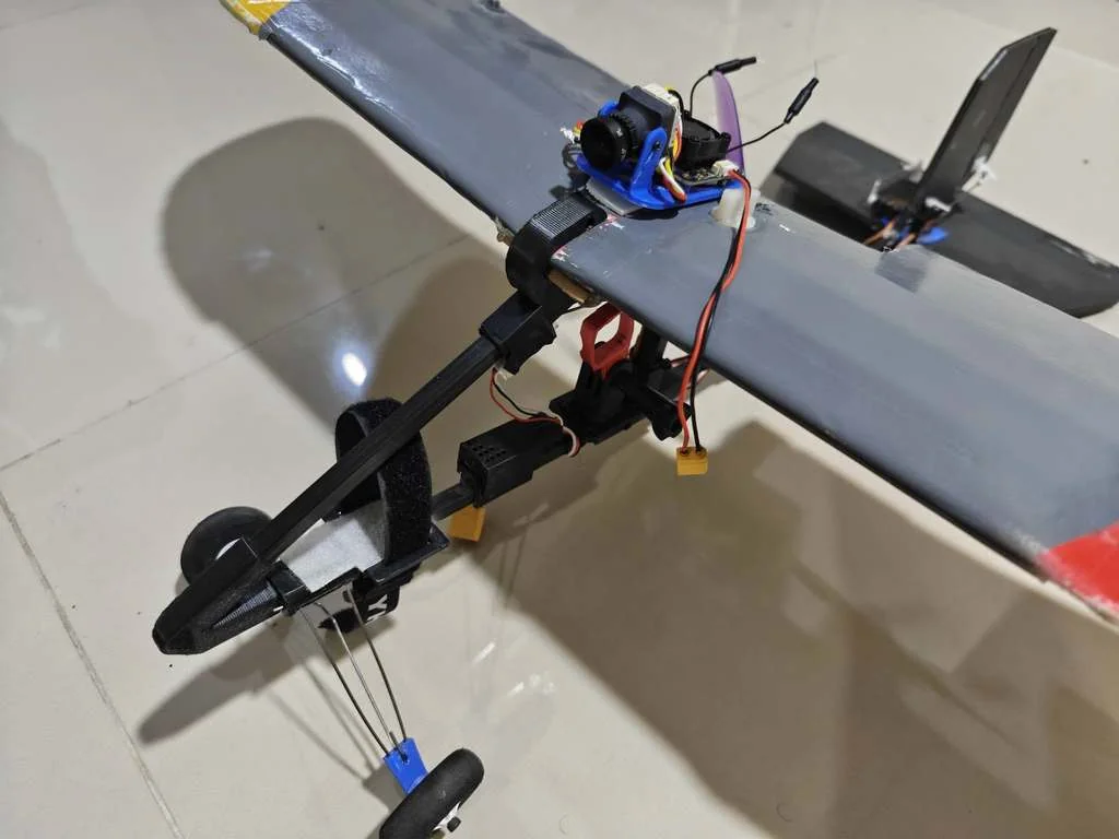 Ультралегкий радиоуправляемый самолет