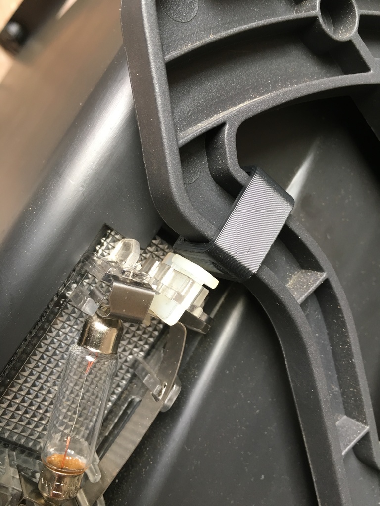 Решение проблемы с освещением перчаточного ящика