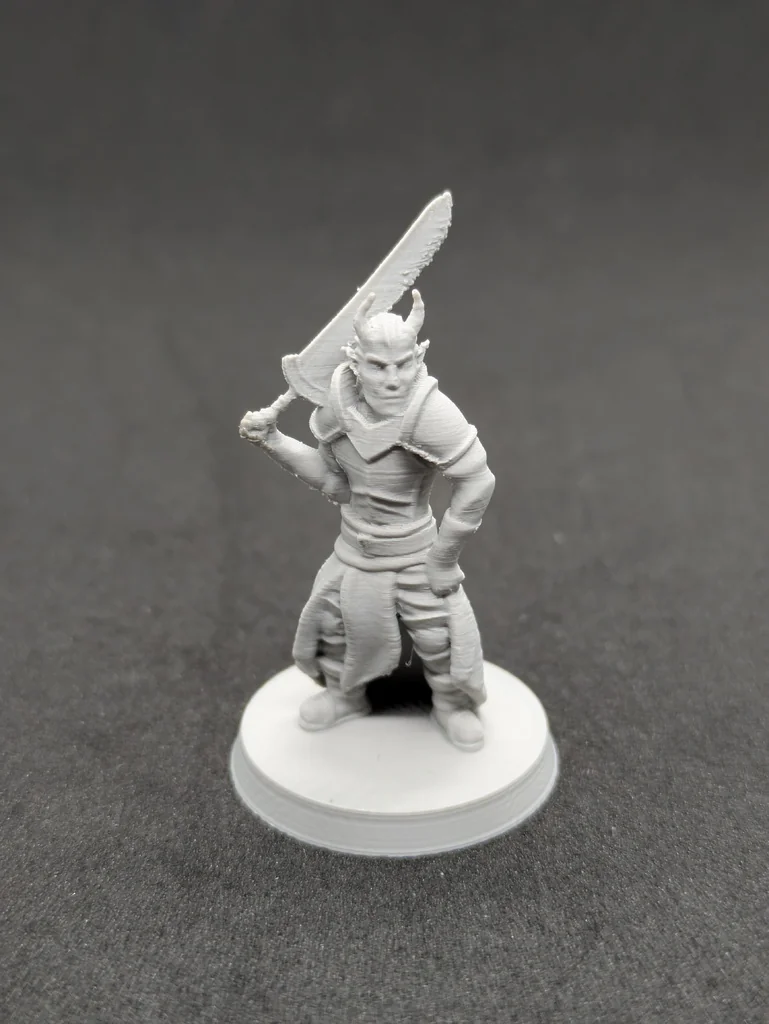 Тифлинг-воин для 3D печати без поддержек