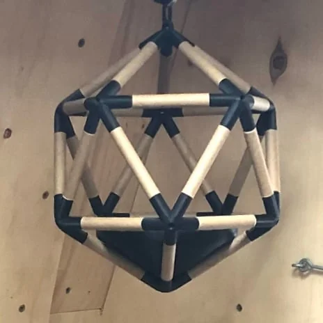 Геометрический висячий горшок