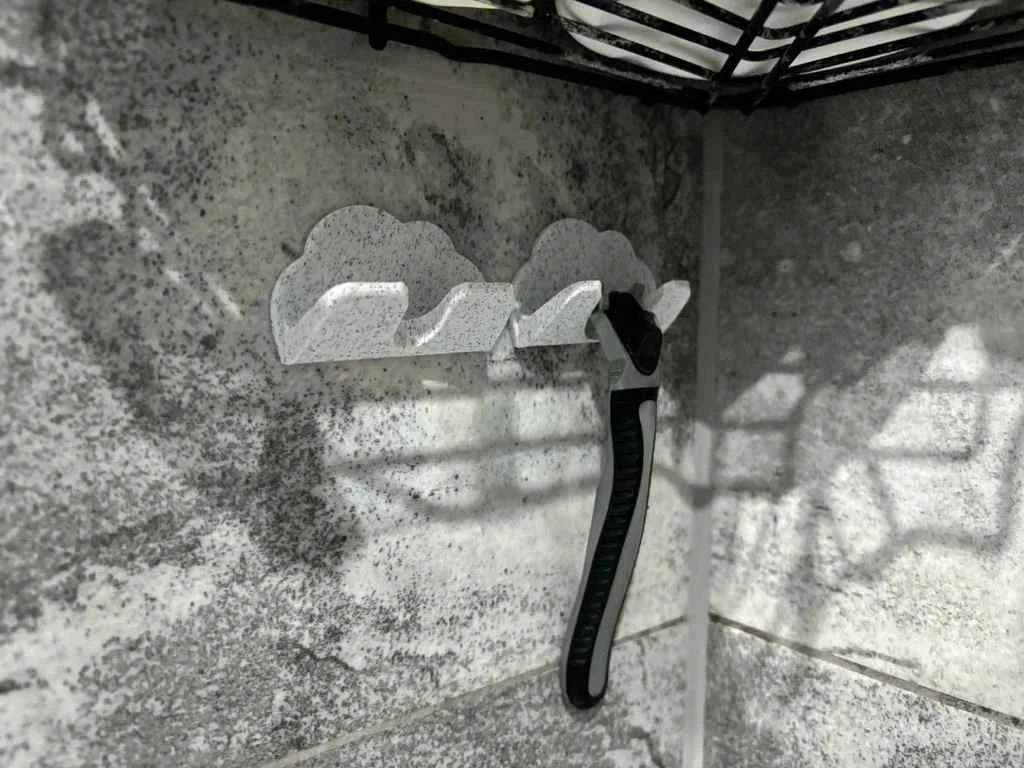 Держатель для бритвы Simple and Cloud