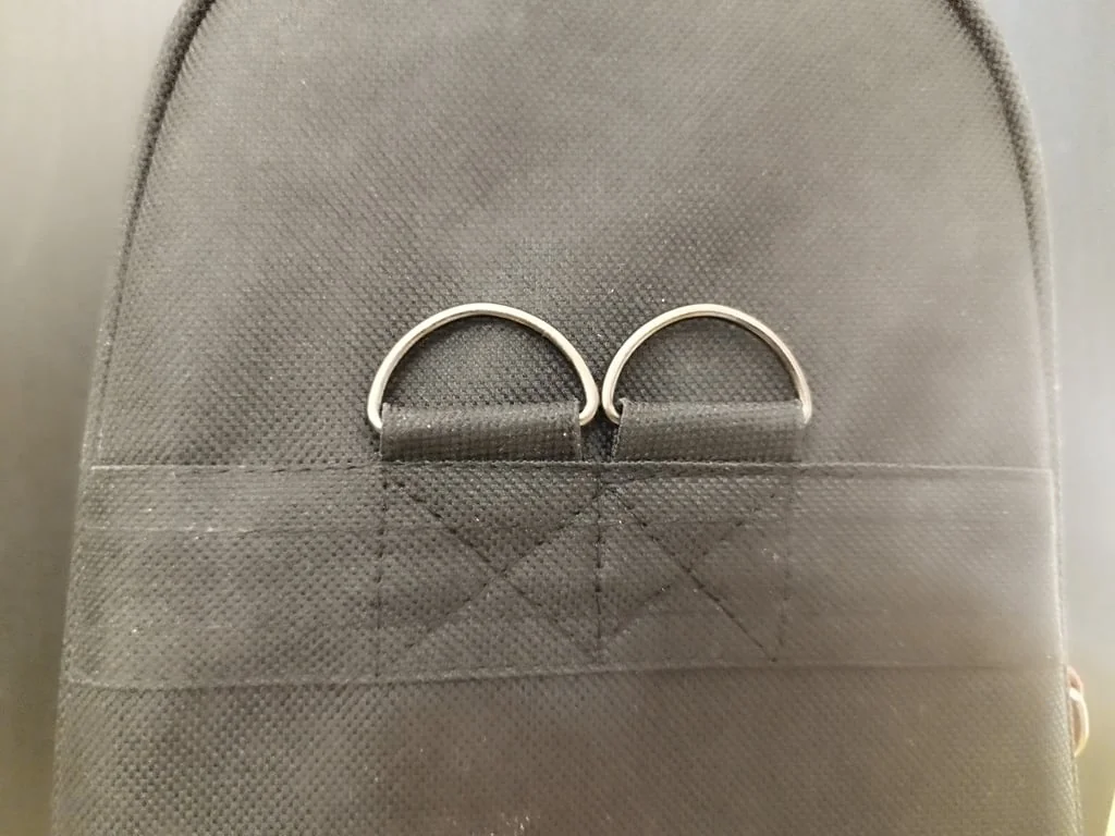 Крепление для чехла скрипки