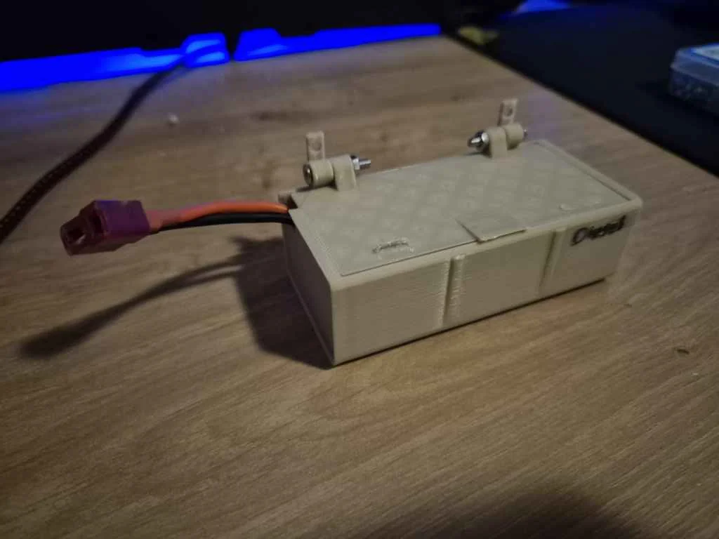 Держатель батареи для RC грузовика 1:10