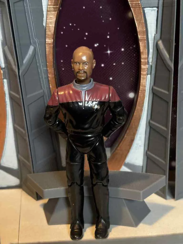 Скамейка Променад - DS9