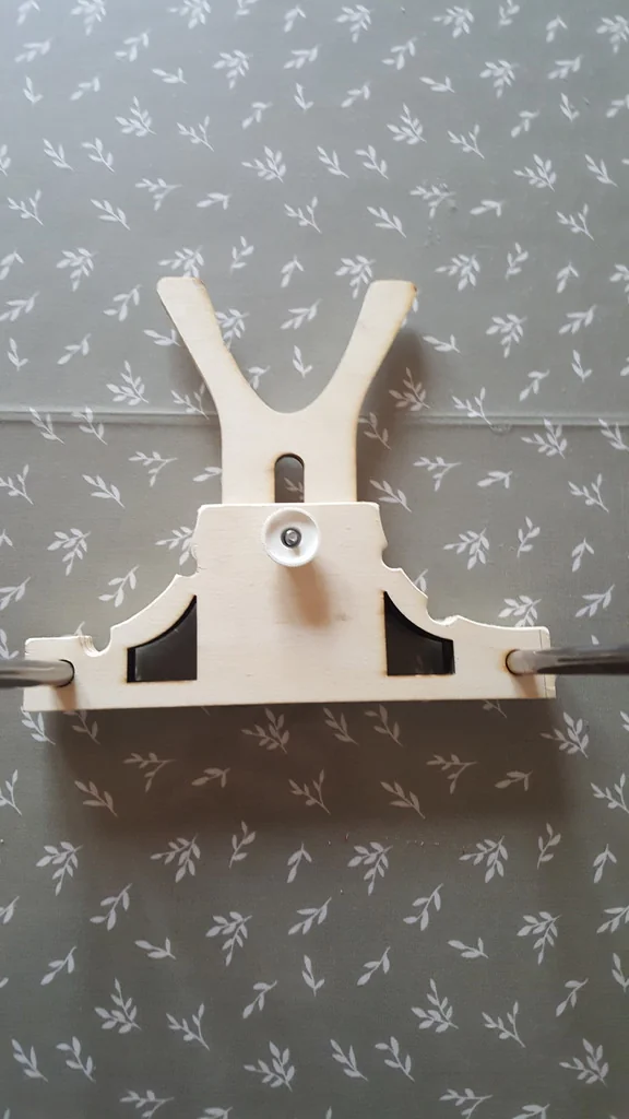 Стенд для винтовки с лазерной резкой