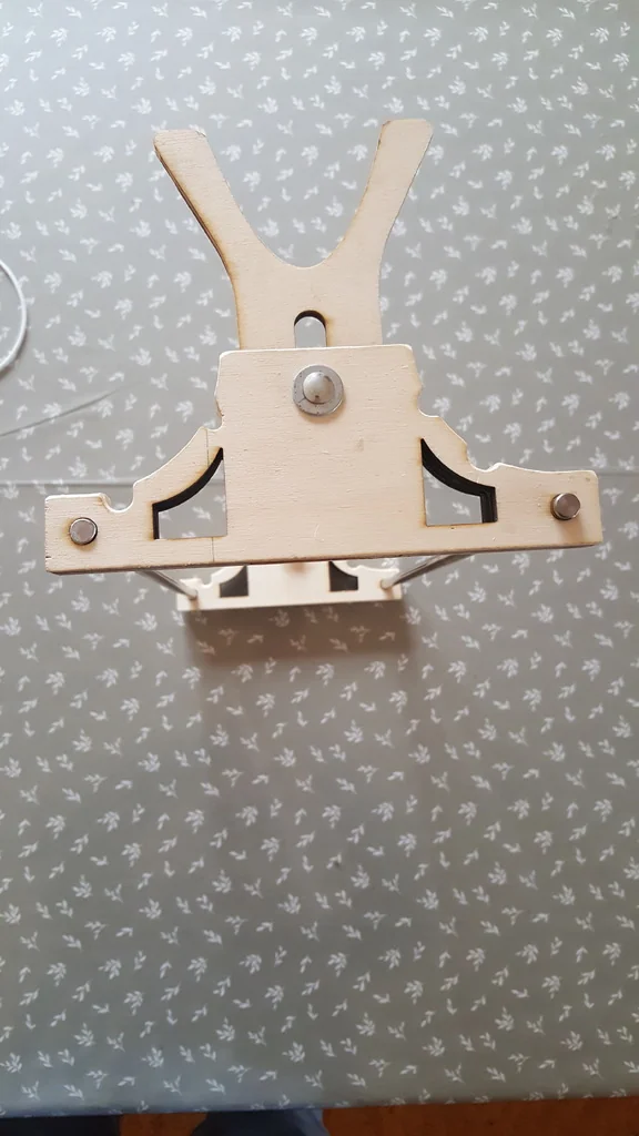 Стенд для винтовки с лазерной резкой