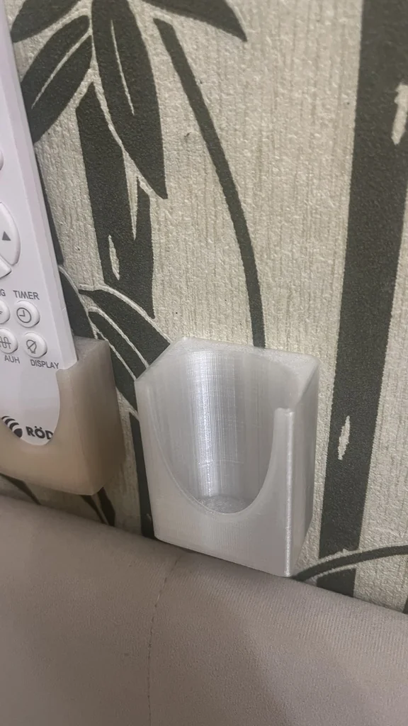 Держатель для пульта Tuvio на стену