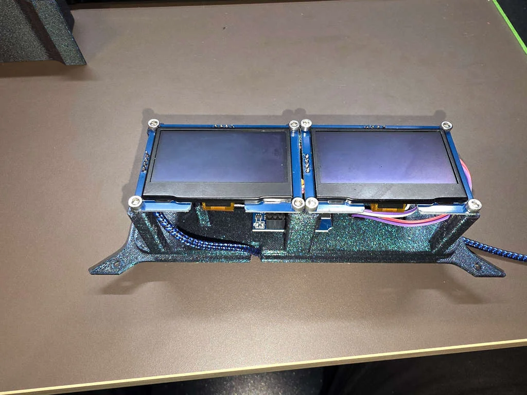 NTP часы с ESP32 D1 Mini и OLED дисплеем