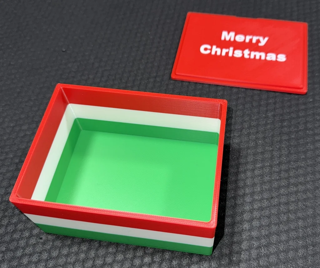 Маленькая подарочная коробка