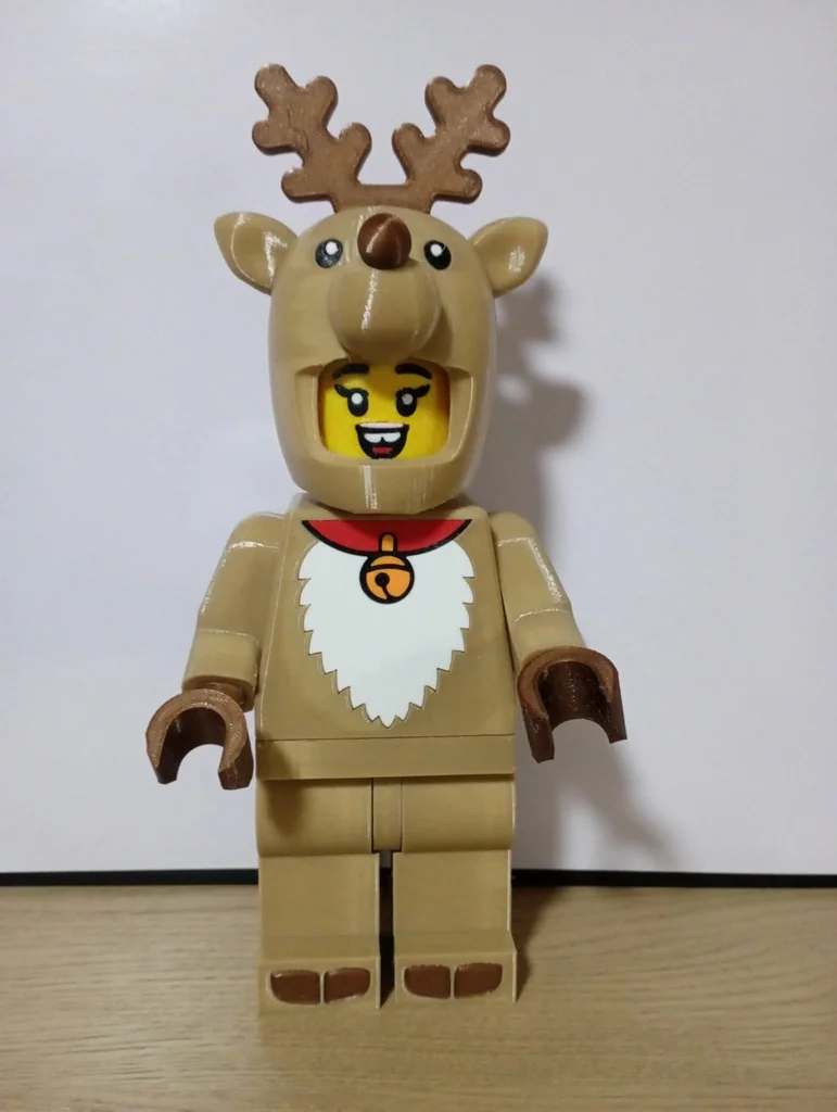 Костюм оленя - гигантская минифигура