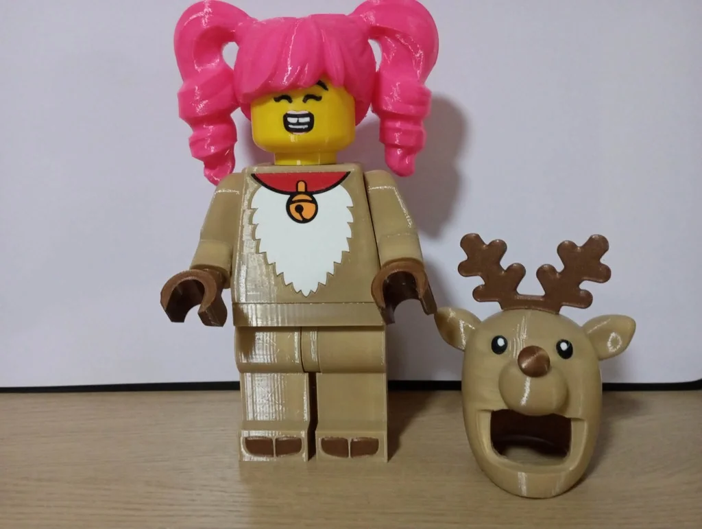 Костюм оленя - гигантская минифигура