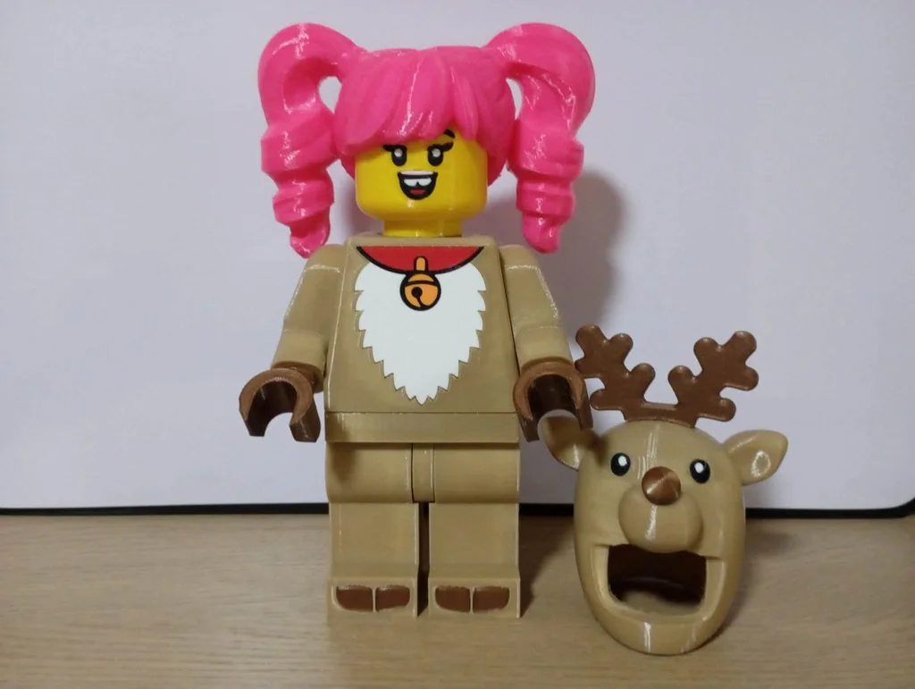 Костюм оленя - гигантская минифигура