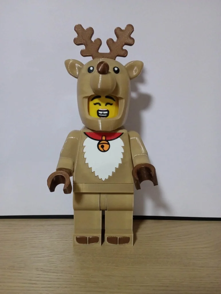 Костюм оленя - гигантская минифигура