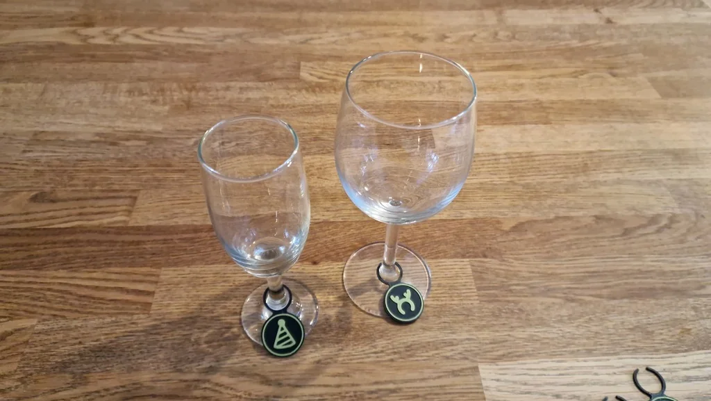 Маркер для бокалов и держатель (8 шт.)