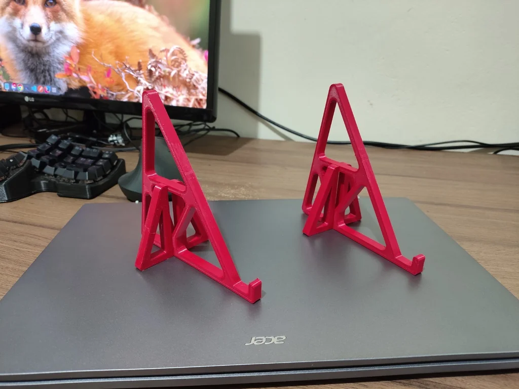 Подставка для ноутбуков с углом открытия 140°