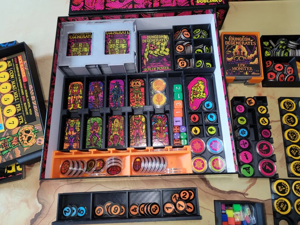 Хранение Dungeon Degenerates и его дополнений