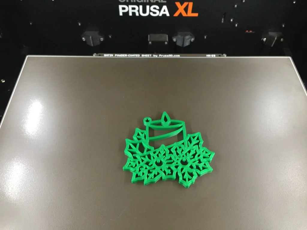 Рождественская свеча-орнамент