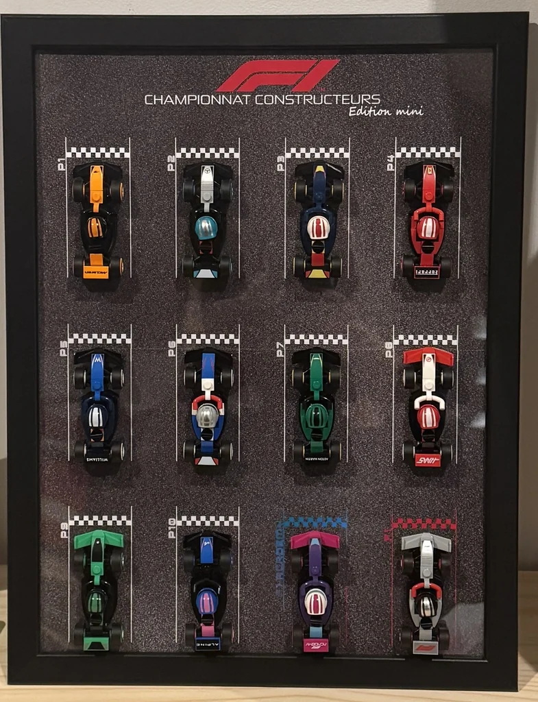 Лего 71049 Мини F1: Настенный держатель