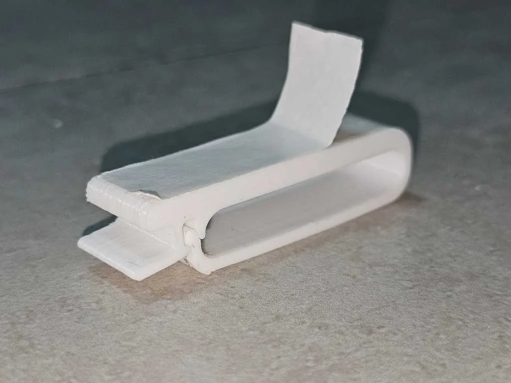 Гибкий зажим для управления кабелями