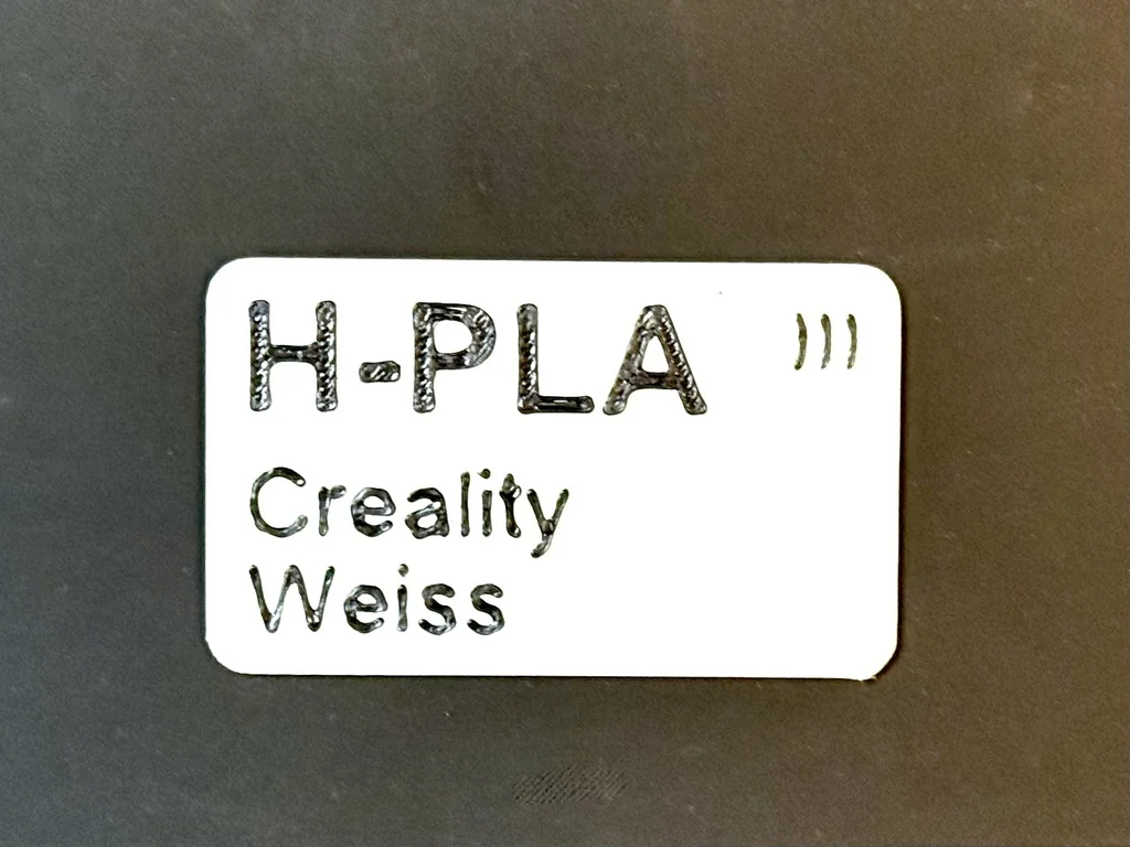 Модель образца и этикетки для филамента