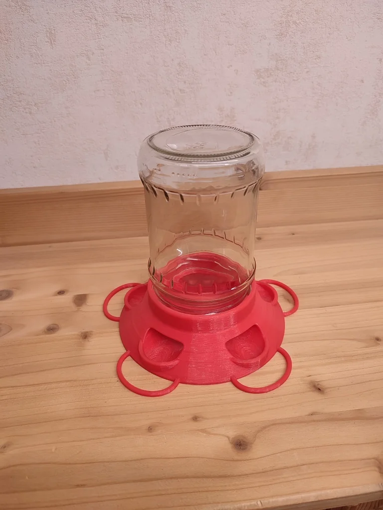 Кормушка для птиц из банки Mason (европейская версия)