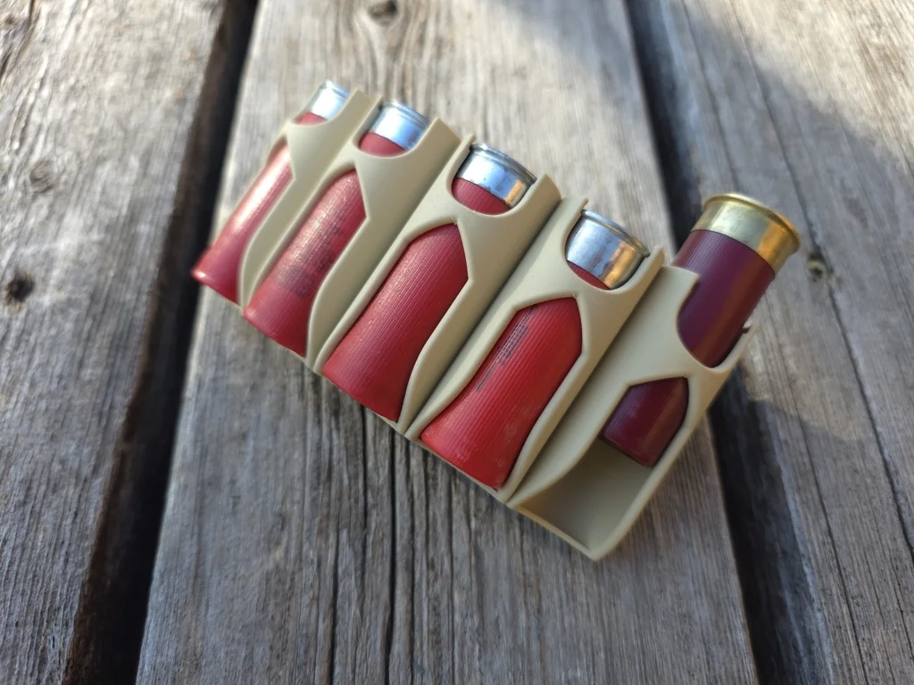 Крепление для патронов 12 калибра