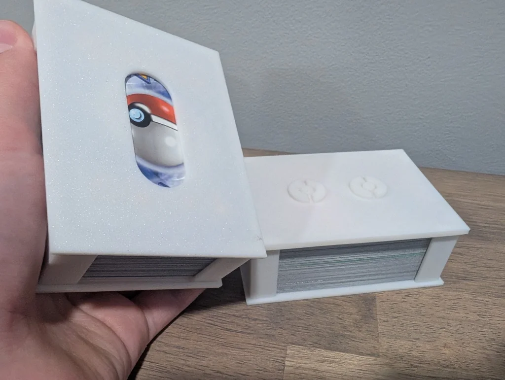 Держатель карт Покемонов