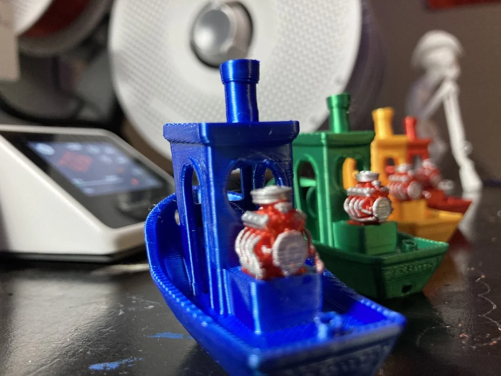 Модель двигателя 350 Chevy V8 для 3D Benchy