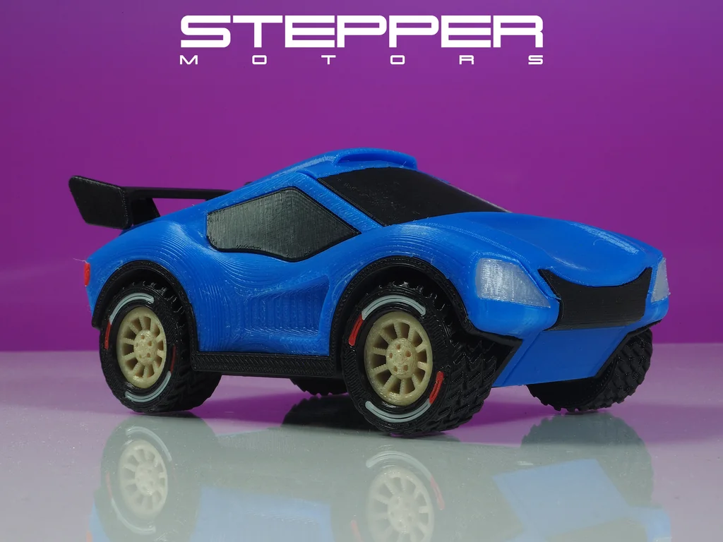 Модель раллийного автомобиля Дакар с моторами-степперами