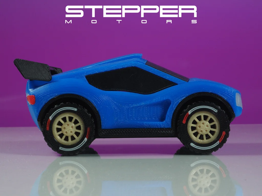 Модель раллийного автомобиля Дакар с моторами-степперами