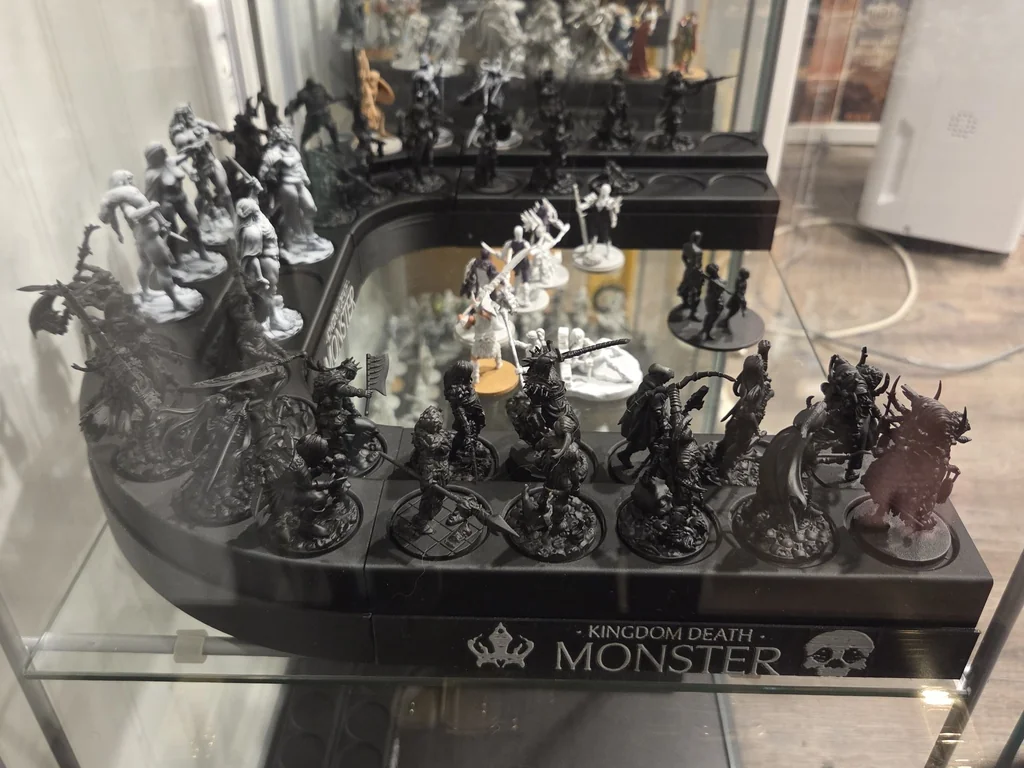 Миниатюрная подставка 30 мм для полок Detolf