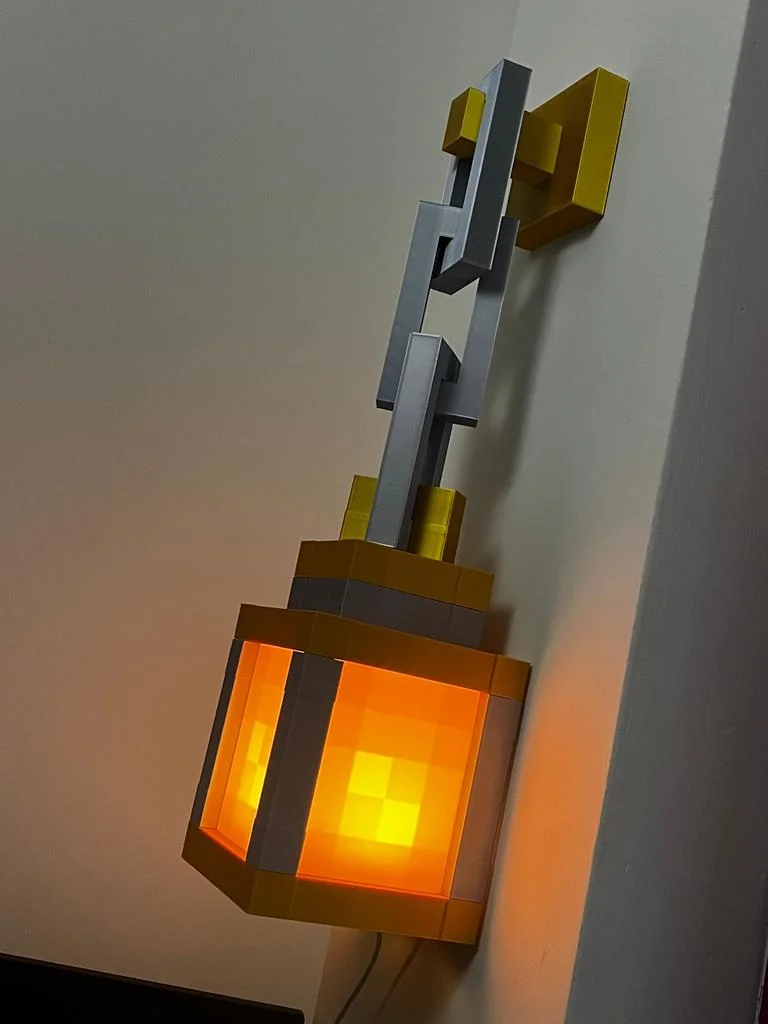 Настенный крепеж для лампы в стиле Minecraft
