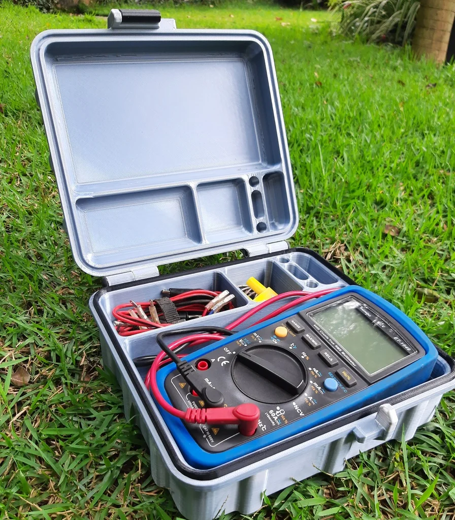 Прочный корпус для мультиметра