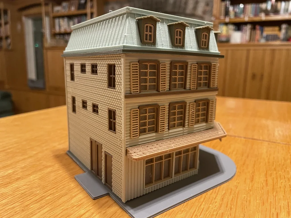 Модель HO: Динер Люка