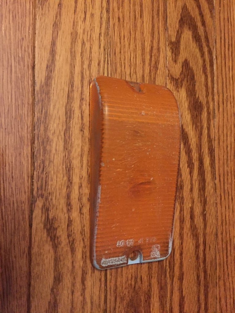 Фронтальная линза маркера для Dodge A100/A108