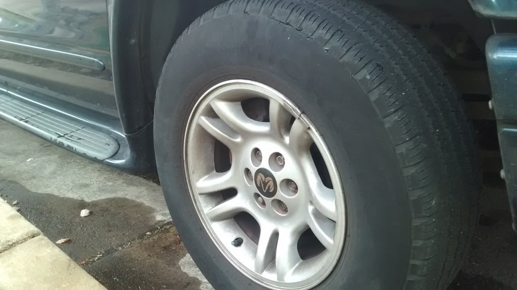 3D Модель Крышки Колеса для Dodge Durango