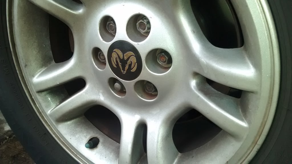 3D Модель Крышки Колеса для Dodge Durango