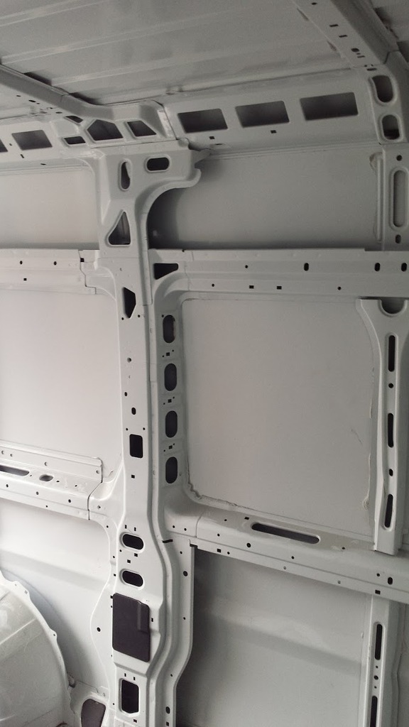 Крепежные профили для горизонтальных рельсов Dodge ProMaster High Roof Cargo Van