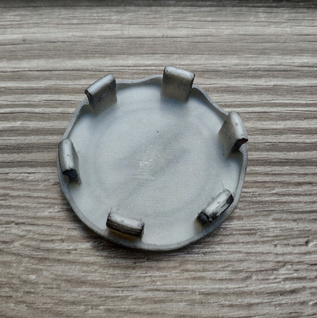 Центральная заглушка для дисков Opel