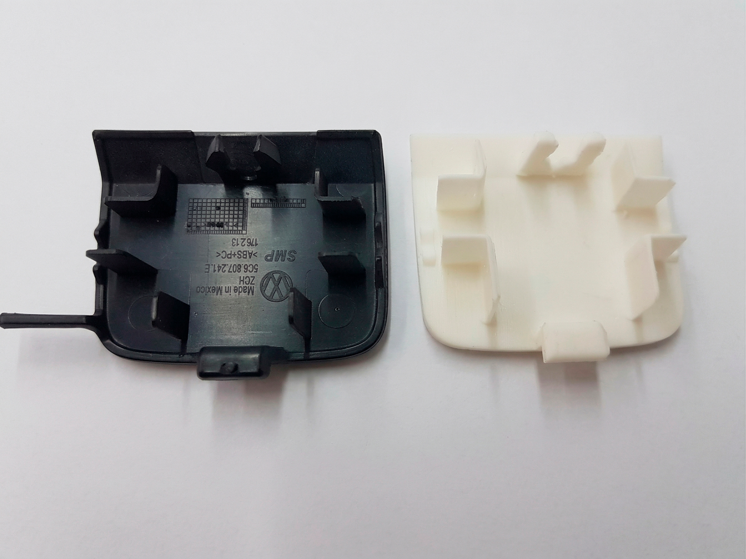 3D модель Заглушка буксировочного крюка в передний бампер Volkswagen Vento / Jetta III / Golf Mk3 - фото 3