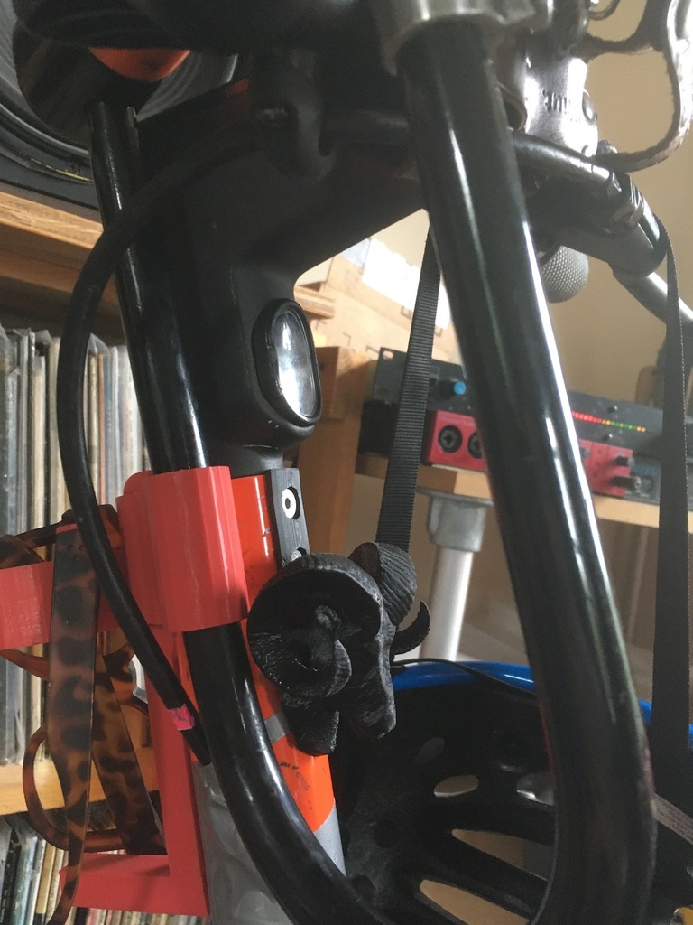 Набор для 3D-печати - Орнамент капота Dodge Ram для самоката Ninebot Max