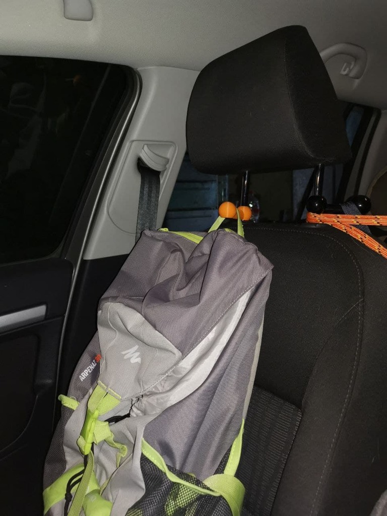 Измерьте диаметр стержня подголовника