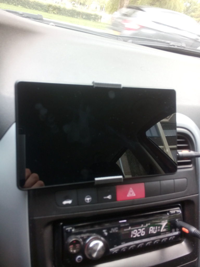 Крепление для планшета Nexus 7 (2013) в Fiat Punto