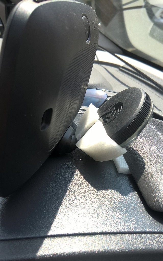 Крепление TomTom для Fiat Ducato на держателе документа