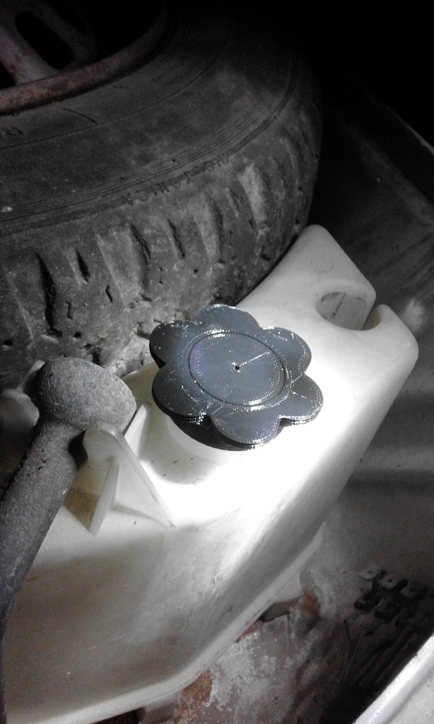 Крышка резервуара омывателя Fiat Panda 1986-2003